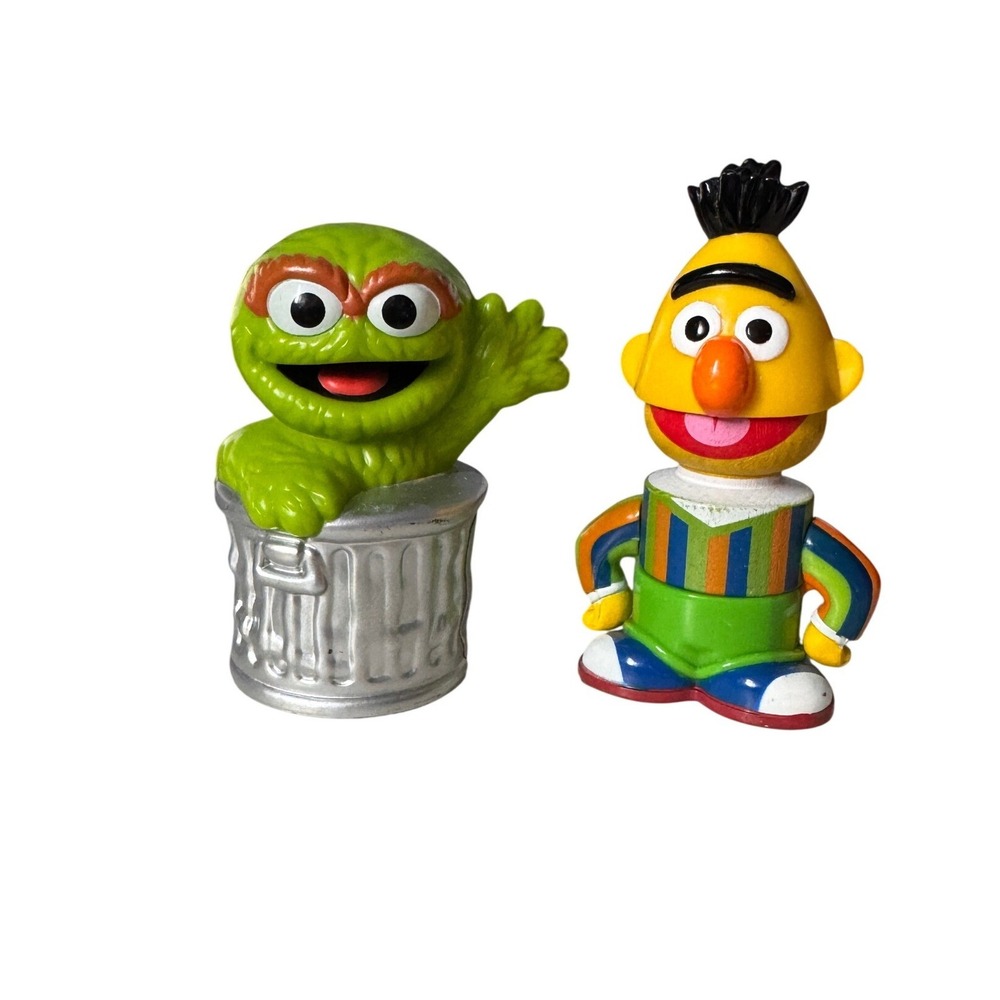 Vintage Sesame Street PVC Figures Bert‎ and Oscar the Grouch Toy Set